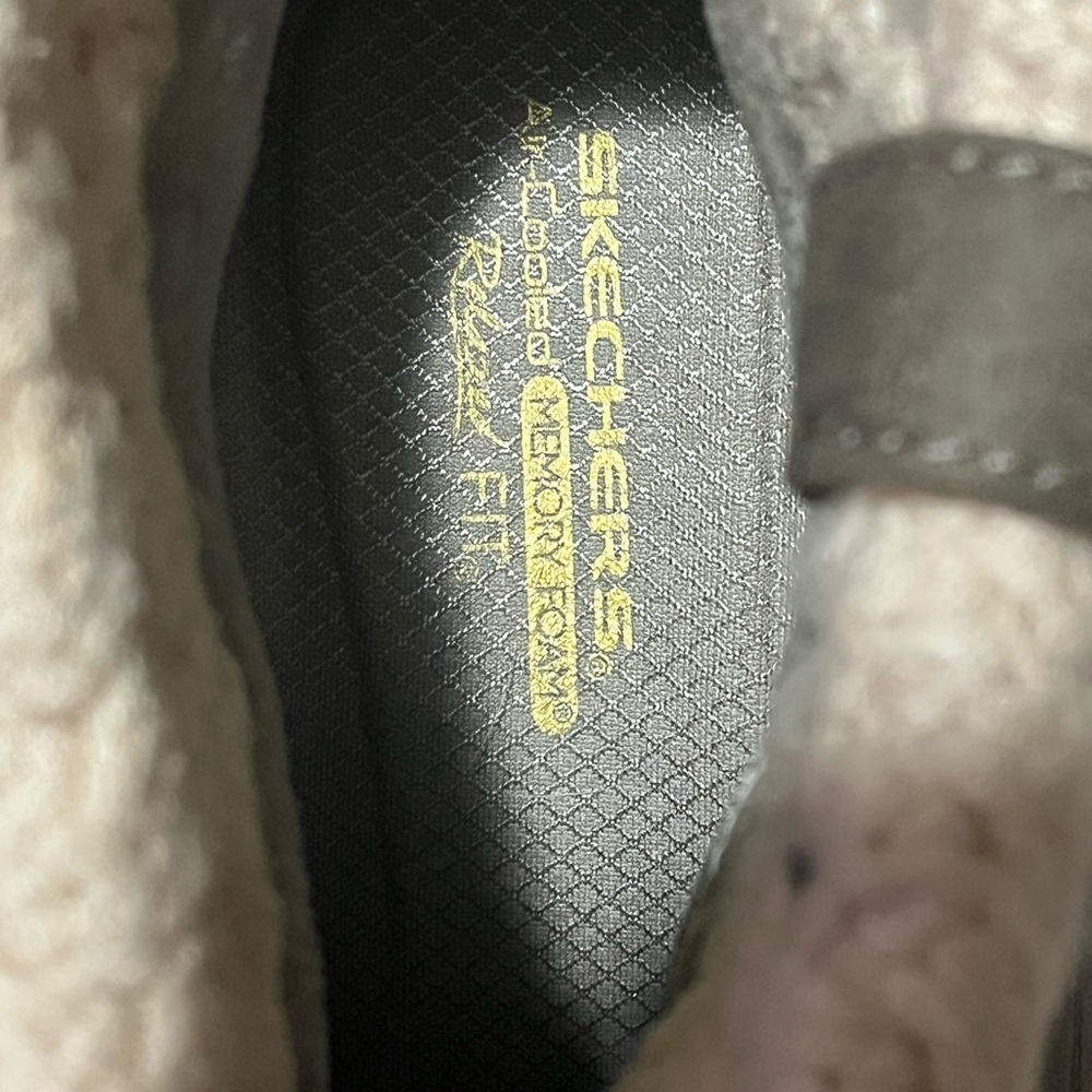 Skechers Relaxed Fit: Easy Going - Cozy Weather Pull-On Ankle Boots,
9.5 - Picture 3 of 12